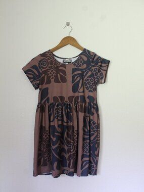Girl's baby doll dress size Medium
